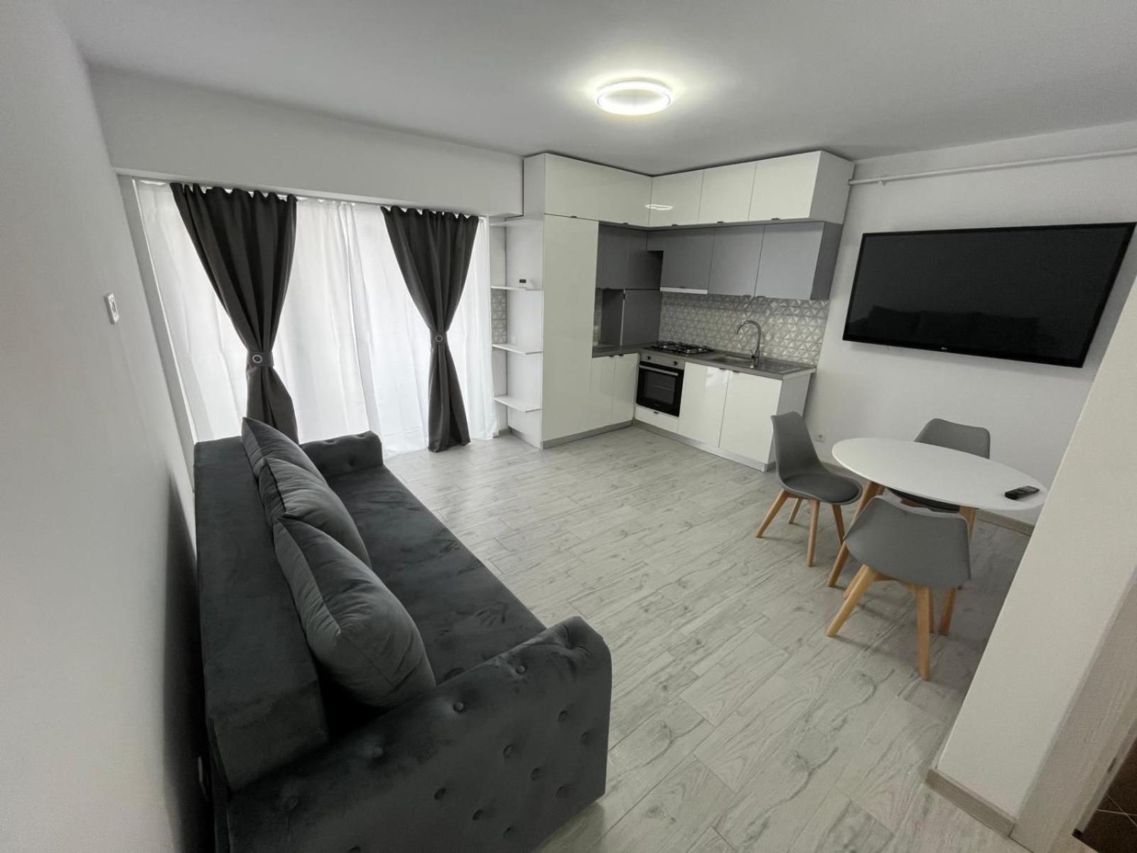 Luxy Apartment Craiova Exterior photo